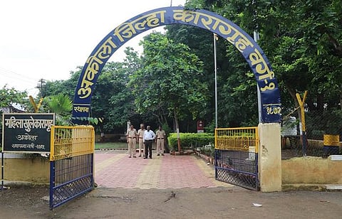 akola 72 inmates of the district jail have been tested for corona infection, inmates and staff