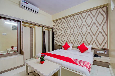 action against hotel and lodge if not update record in amravati