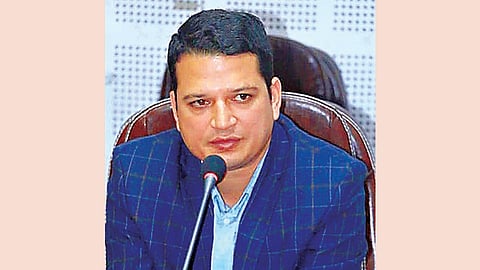  अस्तीक कुमार पांडे 