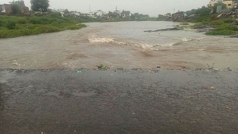 rain in beed