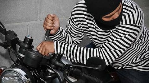 thieves are stealing two wheeler in amaravati 