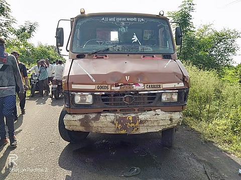 Akola News Two women laborers were blown up by a heavy vehicle