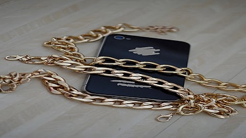 chain and mobile.jpg