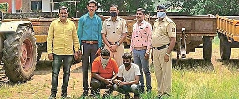 The gang that stole the tractor trolley was kidnapped; Action taken by Rukdi