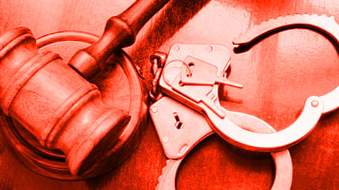 ऍट्रॉसिटीची भीती दाखवत उकळली 75 लाखांची खंडणी 