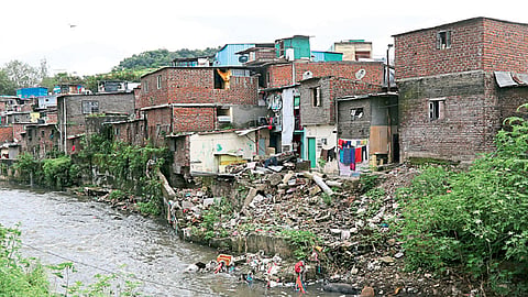 आंबिल ओढ्याची डागडुजी करूनही धोका कायमच