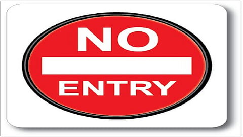 people who live in mumbai and pune are restricted to come to Nagpur 