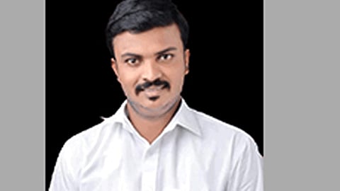 farmer  suicide at kolhapur panahala because  hi Los in kadaknath scam