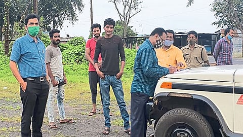 In Gadhinglaj Action Against Those Who Do Not Use Masks Kolhapur Marathi News