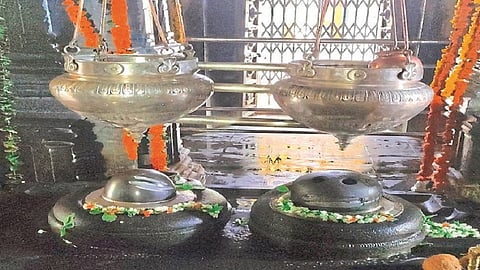 people pray and do puja of God Yum in this temple must read story  