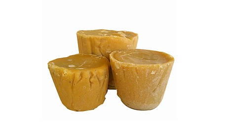 In the Shahu Market Yard, the jaggery has got a higher price kolhapur marathi news 