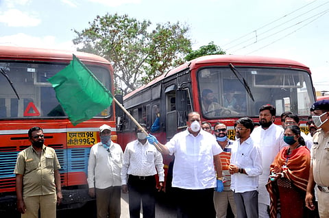 Thanks to the efforts of MLA Lanka, workers from Uttar Pradesh reached home