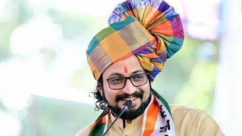 Dr.Amol Kolhe