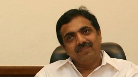 Loksabha 2019 : ‘ईव्हीएम’च्या स्ट्राँगरूममध्ये  उमेदवारांना प्रवेश देऊ नये’