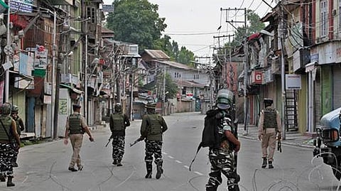 internet services suspended in srinagar ahead of yasin maliks sentence security beefed up in kashmir  
