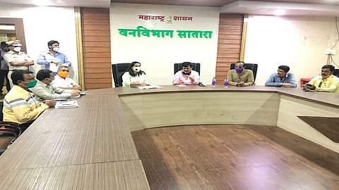 निष्ठावंतावरील अन्याय खडसेंना कधीच दिसला नाही : प्रवीण दरेकर