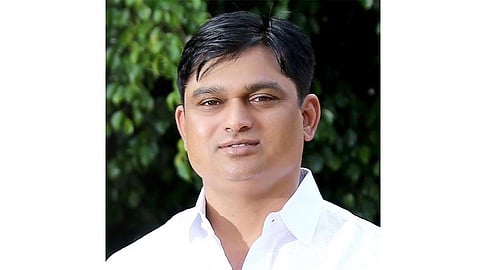 ...म्हणून आमदार महेश शिंदेंची काेरेगावला खास 'भेट'