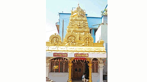  temple has a history of hundreds of years