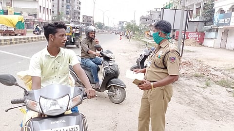 How did the Municipal Corporation give a shock to those who do heroism without wearing a mask? 
