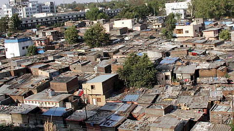 एमआयडीसी करणार 16 झोपडपट्ट्यांचे पुनर्वसन 