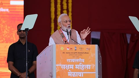 विचार व्यक्त करताना नरेंद्र मोदी.