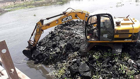 mula mutha river garbage