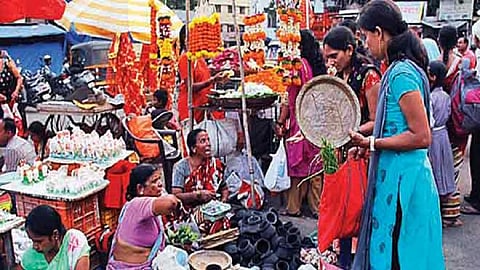 navratra-bajar-2.jpg