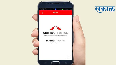 महावितरणच्या व्हॉट्‌अपवर 53 तक्रारी; शहरात अनेक ठिकाणी वीजयंत्रणा धोकादायक स्थितीत 