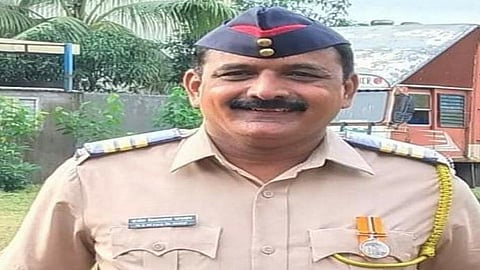 first police officer coronavirus death in kolhapur district  Disrupted police in the district  180