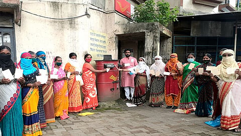 घरेलू कामगारांनी मुख्यमंत्र्यांना पाठवले 'एवढे' पोस्टकार्ड; आठवडाभर चालणार ही मोहीम  