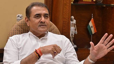 काँग्रेसला शालजोडीतले हाणत प्रफुल्ल पटेल यांनी दिला स्वबळाचा नारा