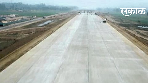महामार्गावर ३,३०० मीटरची धावपट्टी;उत्तर प्रदेशमध्ये पूर्वांचल महामार्गावर दुसरी धावपट्टी