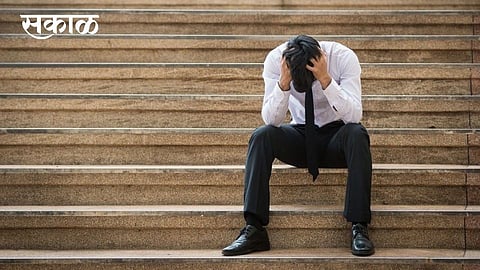 people are becoming jobless as no work given by government 
