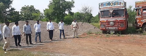  इंदापूरमधील बेकायदा वाळूउपसा करणाऱ्यांना धक्का; महसूल, वनविभागाकडून  कारवाई 
