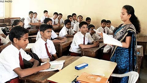 शिक्षकांना पुन्हा निवडणूक काम; शिक्षक संघटनांकडून पुन्हा संताप
