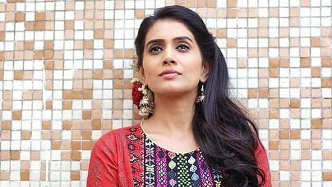 sonali kulkarni