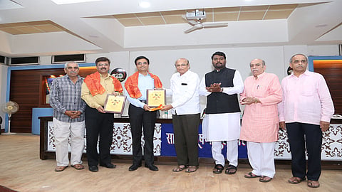 Quik Heal Kailash Katkar Awarded By Satara Bhushan Award Top Breaking News In Marathi Stories