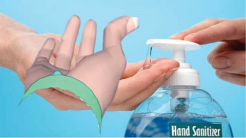 ठाण्यातील तरुणांनी बनवलाय रिस्ट बँड सॅनिटायझर! पोलिसांकडून अनोख्या कल्पनेचे कौतुक....