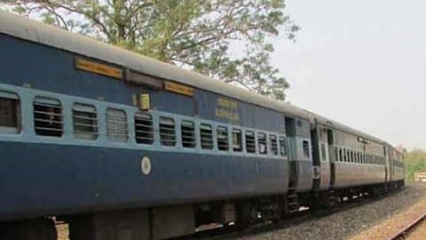 पुणे-पाटणादरम्यान होळीसाठी विशेष गाडी 