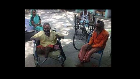 with the help of humanity beggars in the pm careers for the battle of corona donate