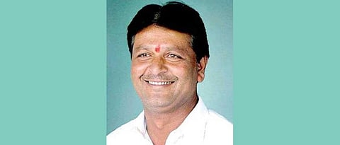 Vitthalrao Langhe withdraws from elections for Gadakh