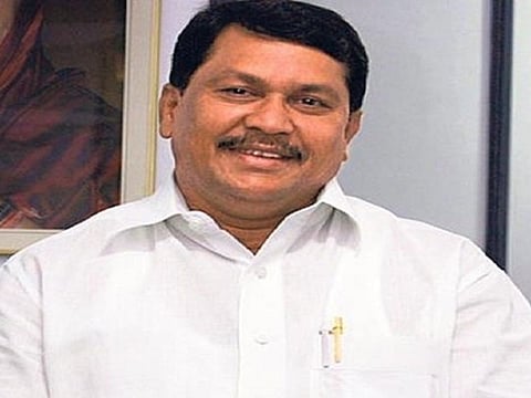 decision for obc student become commercial pilot says vijay wadettiwar