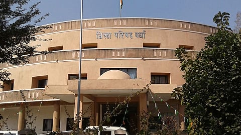zp president did not know the visit of commissioner in wardha