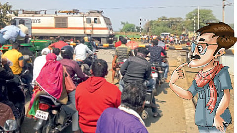 needs four railway flyovers in Mouda city