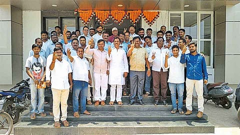 दोडामार्ग सभापती अखेर शिवसेनेत