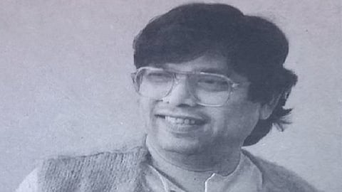 फोन खणखणला आणि पलीकडून आवाज आला, राजाभाऊ गेले...