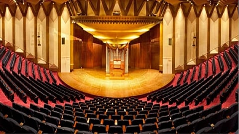 मार्गदर्शक तत्वाप्रमाणे सरकारने एखादा प्रायोगिक नाट्यप्रयोग करून दाखवावा; नाट्यपरिषेदचे आक्षेप