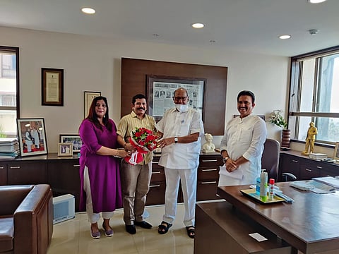गणेश नाईकांना आणखी एक हादरा; नवी मुंबईतील दोन माजी नगरसेवकांची घर वापसी