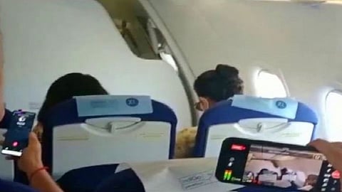कंगनाच्या विमानात सुरक्षा नियमांचा बोजवारा; नागरी उड्डयण विभागाने इंडिगोकडे अहवाल मागितला 