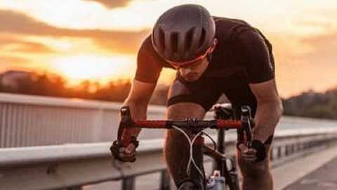 The 1460 km stretch from Delhi to Mumbai was completed in five days on a bicycle